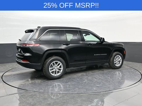 New 2025 Jeep Grand Cherokee Laredo X w/ Luxury Tech Group I AWD/4WD image 7