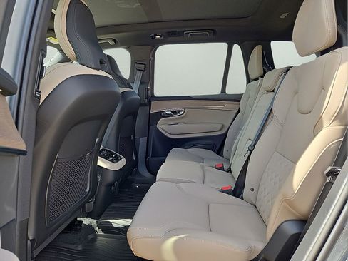 New 2026 Volvo XC90 B6 Plus w/ Protection Package Premier image 15