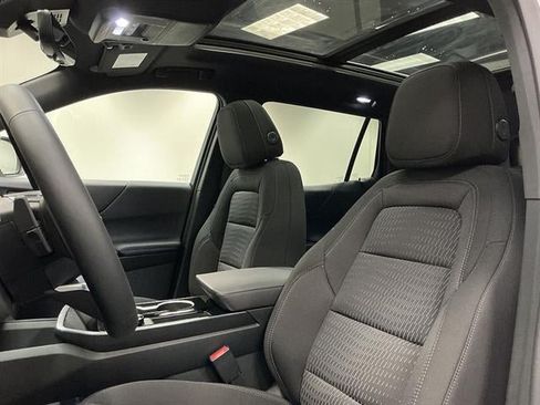 New 2027 Chevrolet Equinox LT w/ Safety and Technology Package AWD/4WD image 9