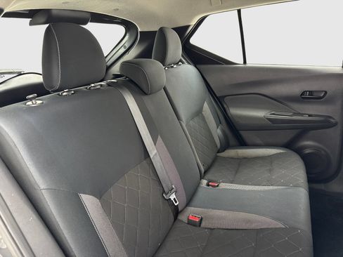 Used 2018 Nissan Kicks S FWD image 42