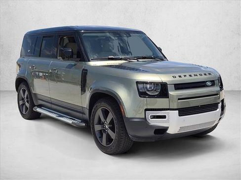 Used 2024 Land Rover Defender 110 SE AWD/4WD image 3