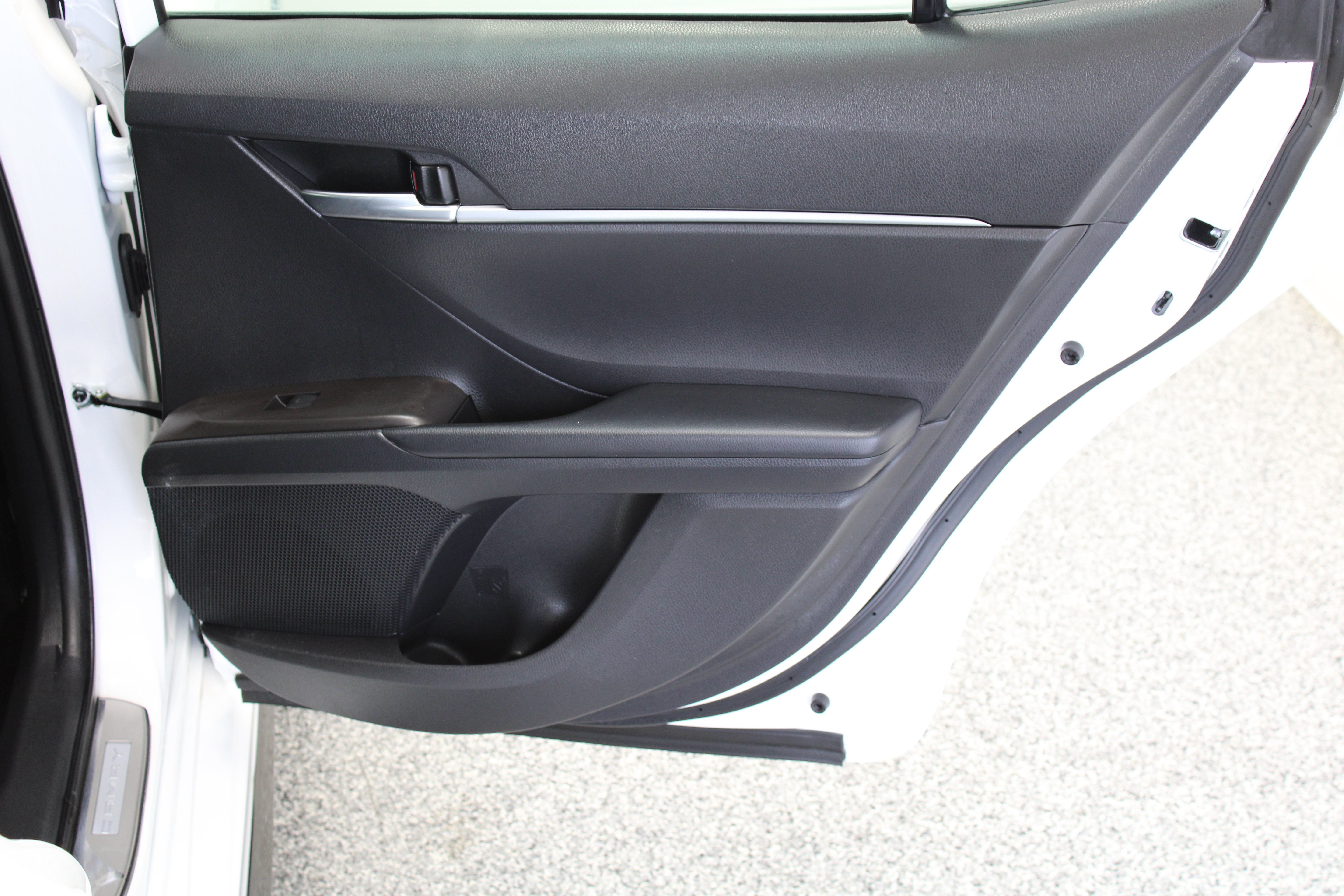 Used 2023 Toyota Camry SE FWD image 30