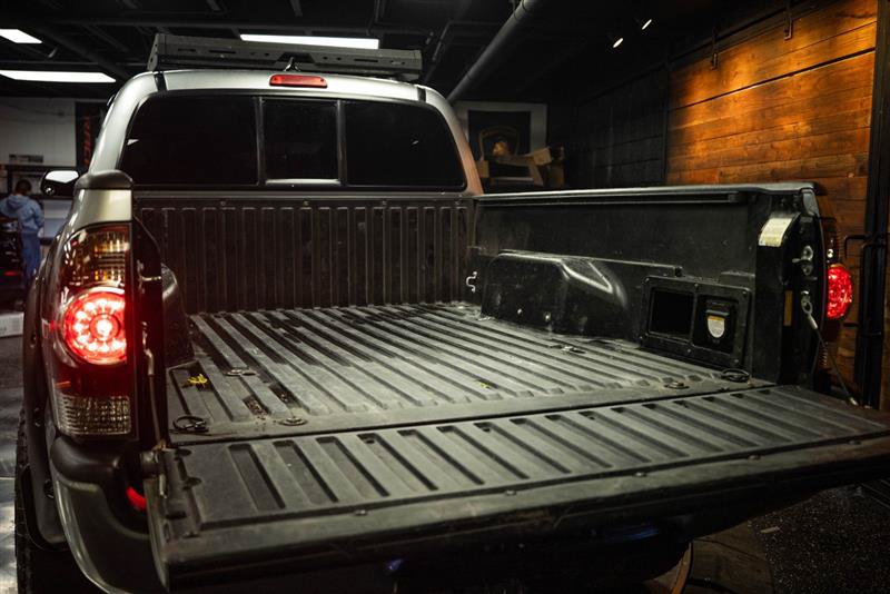 Used 2015 Toyota Tacoma 4x4 Double Cab w/ TRD Sport Package image 7