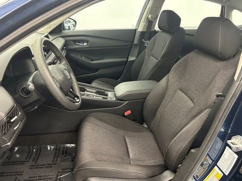 Used 2023 Honda Accord EX image 12