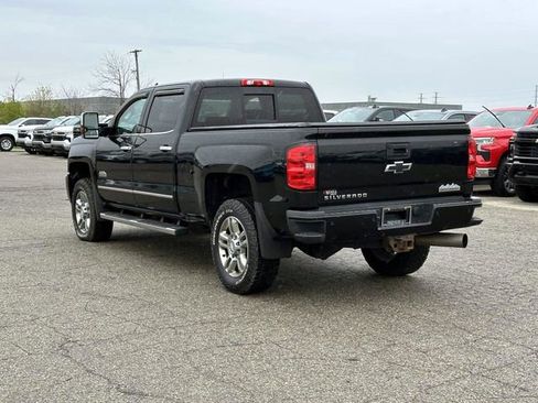 Used 2018 Chevrolet Silverado 2500 High Country w/ Duramax Plus Package AWD/4WD image 6