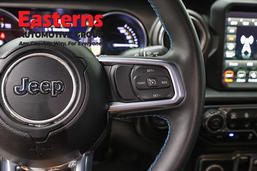 Used 2023 Jeep Wrangler Unlimited Rubicon 4xe w/ Cold Weather Group AWD/4WD image 17
