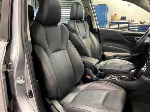 Used 2023 Subaru Forester Limited AWD/4WD image 7