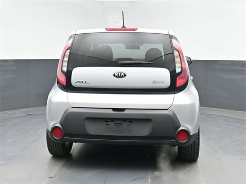 Used 2014 Kia Soul + image 9
