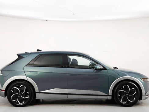 Used 2022 Hyundai Ioniq 5 Limited image 54