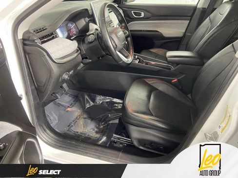 Used 2022 Jeep Compass Latitude AWD/4WD image 19