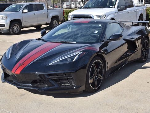 Used 2022 Chevrolet Corvette Stingray Preferred Conv w/ 2LT image 2