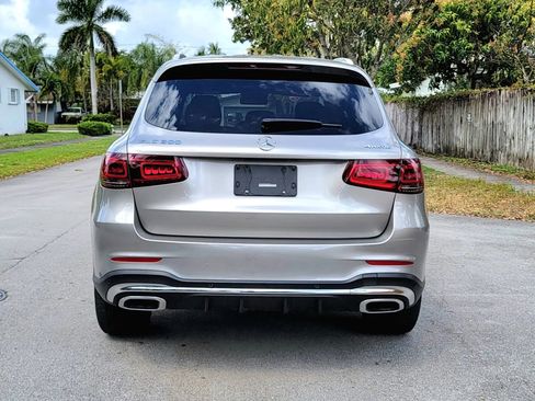 Used 2022 Mercedes-Benz GLC 300 4MATIC w/ AMG Line image 14