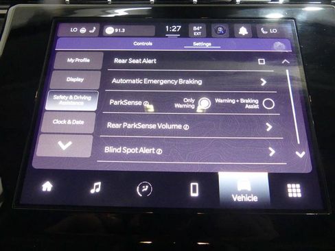 Used 2023 Jeep Grand Cherokee Laredo w/ Luxury Tech Group I AWD/4WD image 46