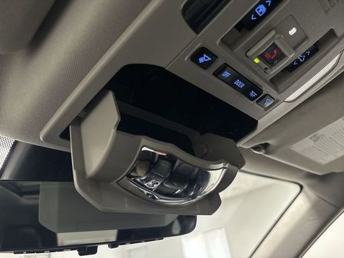 Used 2021 Toyota Highlander Limited image 62