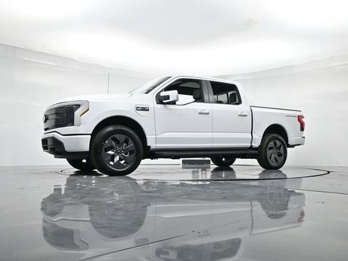 New 2025 Ford F150 Lightning Lariat image 35