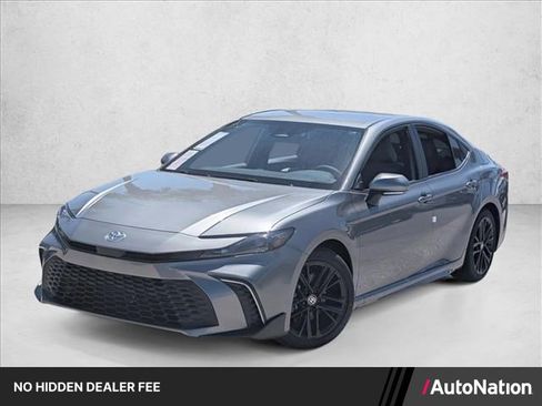 New 2026 Toyota Camry SE FWD image 1