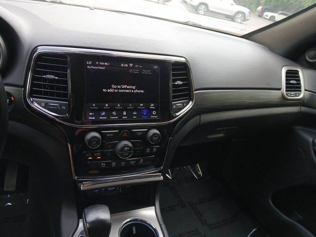 Used 2020 Jeep Grand Cherokee Altitude AWD/4WD image 36