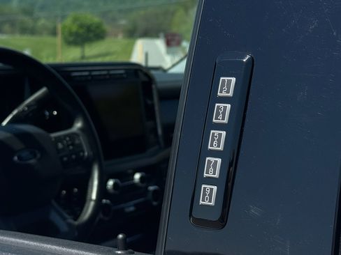 Used 2023 Ford F250 Lariat w/ Lariat Ultimate Package AWD/4WD image 15