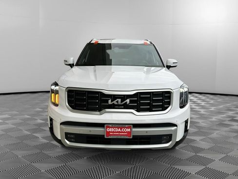 Used 2025 Kia Telluride SX w/ SX Captain's Chair Package AWD/4WD image 3