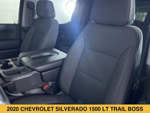 Certified 2020 Chevrolet Silverado 1500 LT Trail Boss w/ LPO, Dark Essentials Package AWD/4WD image 10