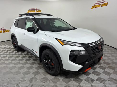 New 2026 Nissan Rogue SV AWD/4WD image 8