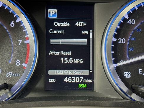 Used 2019 Toyota Highlander SE image 26