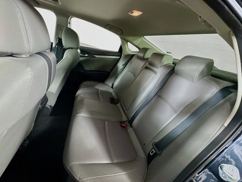 Used 2019 Honda Civic EX-L image 18