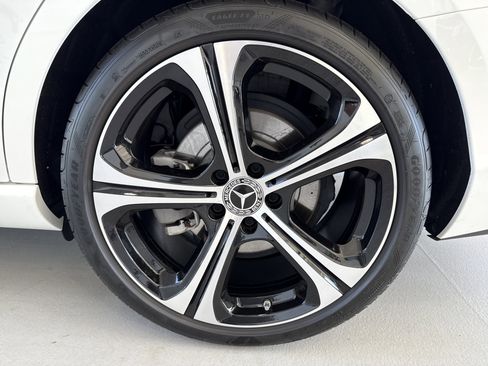 Certified 2024 Mercedes-Benz C 300 Sedan image 15