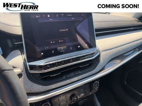 Used 2022 Jeep Compass Latitude w/ Convenience Group AWD/4WD image 18