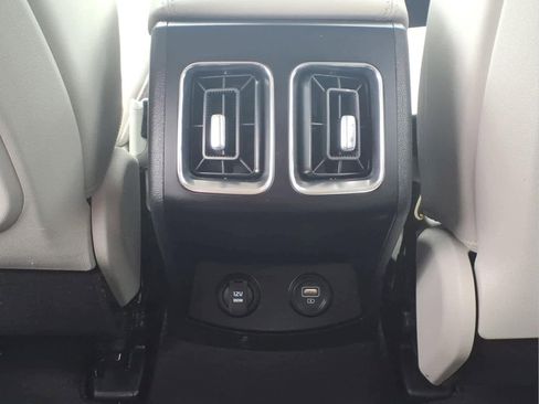 Used 2022 Kia Sorento S AWD/4WD image 30