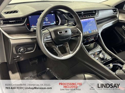 Used 2023 Jeep Grand Cherokee L Limited w/ Luxury Tech Group II AWD/4WD image 18