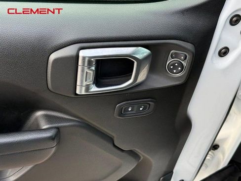 Used 2022 Jeep Gladiator Sport AWD/4WD image 18