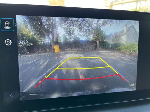 Used 2025 Hyundai Santa Fe SEL image 25