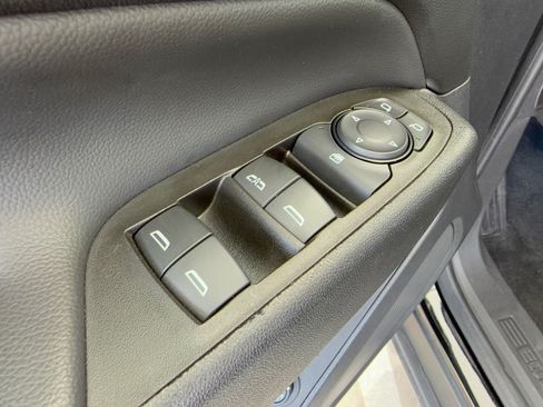 Used 2024 Chevrolet Equinox LT FWD image 15