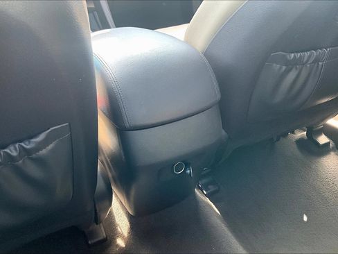 Used 2017 Hyundai Santa Fe FWD w/ SE Ultimate Tech Package 03 image 12