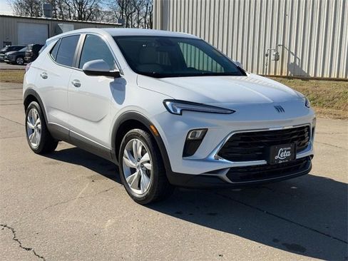 Used 2024 Buick Encore GX Preferred image 1