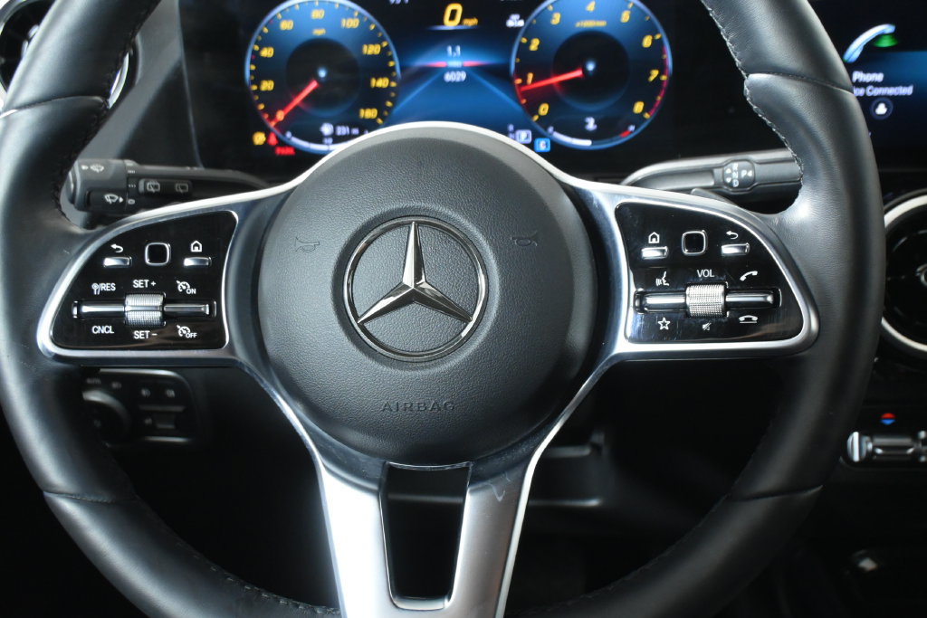 Certified 2023 Mercedes-Benz GLA 250 4MATIC image 19