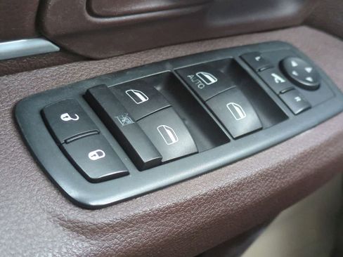 Used 2013 RAM 1500 Big Horn image 28