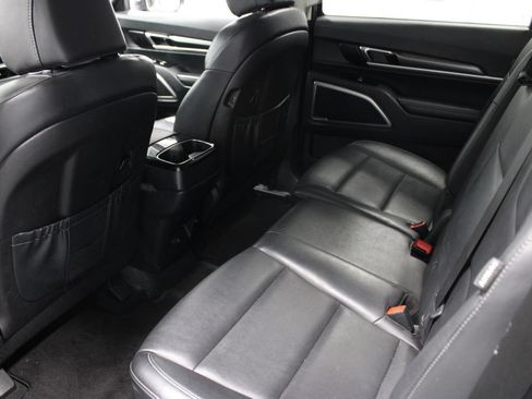 Used 2024 Kia Telluride LX FWD image 19