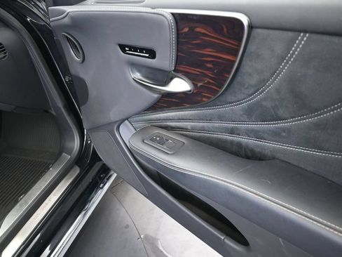 Certified 2024 Lexus LS 500 w/ Interior Upgrade Package RWD image 23