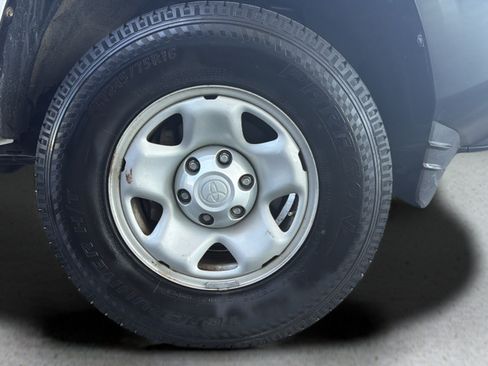 Used 2022 Toyota Tacoma SR RWD image 12