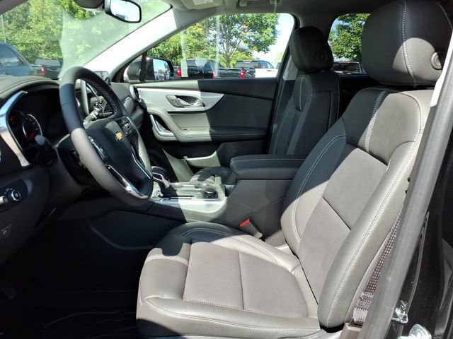 New 2026 Chevrolet Blazer LT w/ Midnight/Sport Edition AWD/4WD image 7