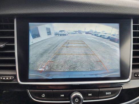 Used 2021 Buick Encore Preferred image 33