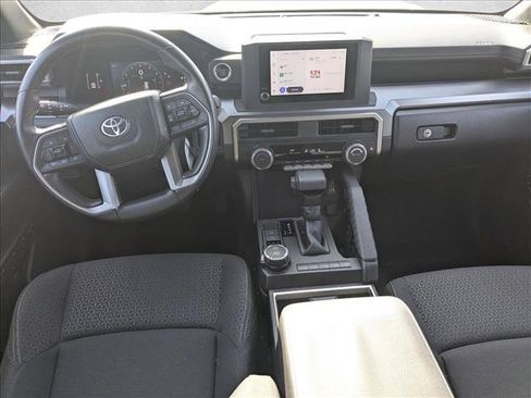 Used 2025 Toyota 4Runner SR5 AWD/4WD image 16