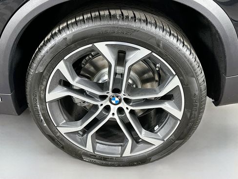 New 2026 BMW X5 xDrive50e image 23