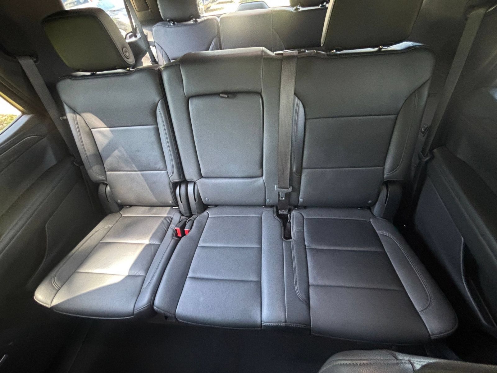 Used 2024 Chevrolet Tahoe LT w/ Luxury Package RWD image 42