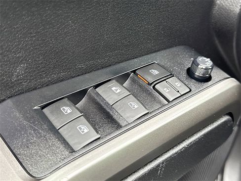 Used 2022 Toyota Tacoma SR5 image 28