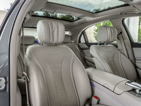 Used 2017 Mercedes-Benz S 550 4MATIC Sedan image 41