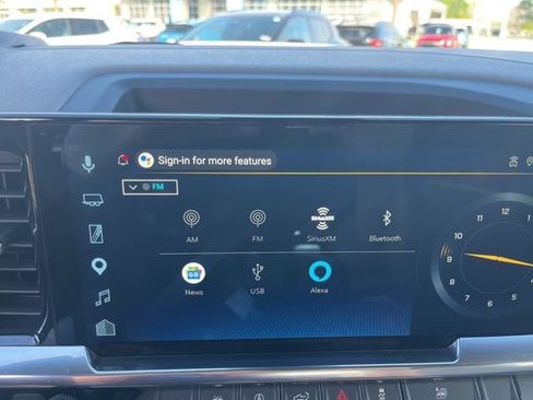 Used 2025 Chevrolet Silverado 1500 LT RWD image 26