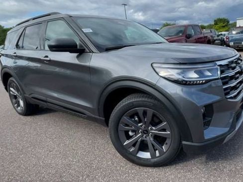 New 2026 Ford Explorer Active w/ Active Comfort Package AWD/4WD image 8